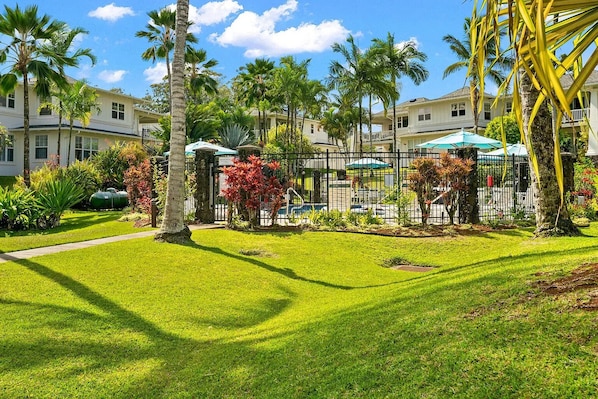 Property grounds - Tropical Oasis in Princeville (Princeville)