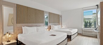 Kompose Hotel
