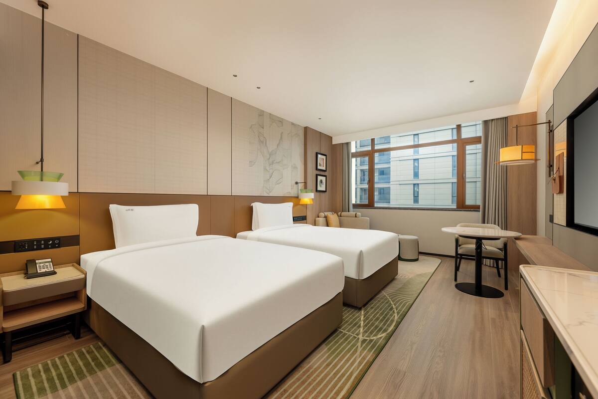 Standardzimmer, 2 Doppelbetten, Stadtblick