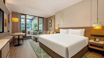 Quarto standard, 1 cama King, sacada, vista para a montanha | Wi-Fi de cortesia