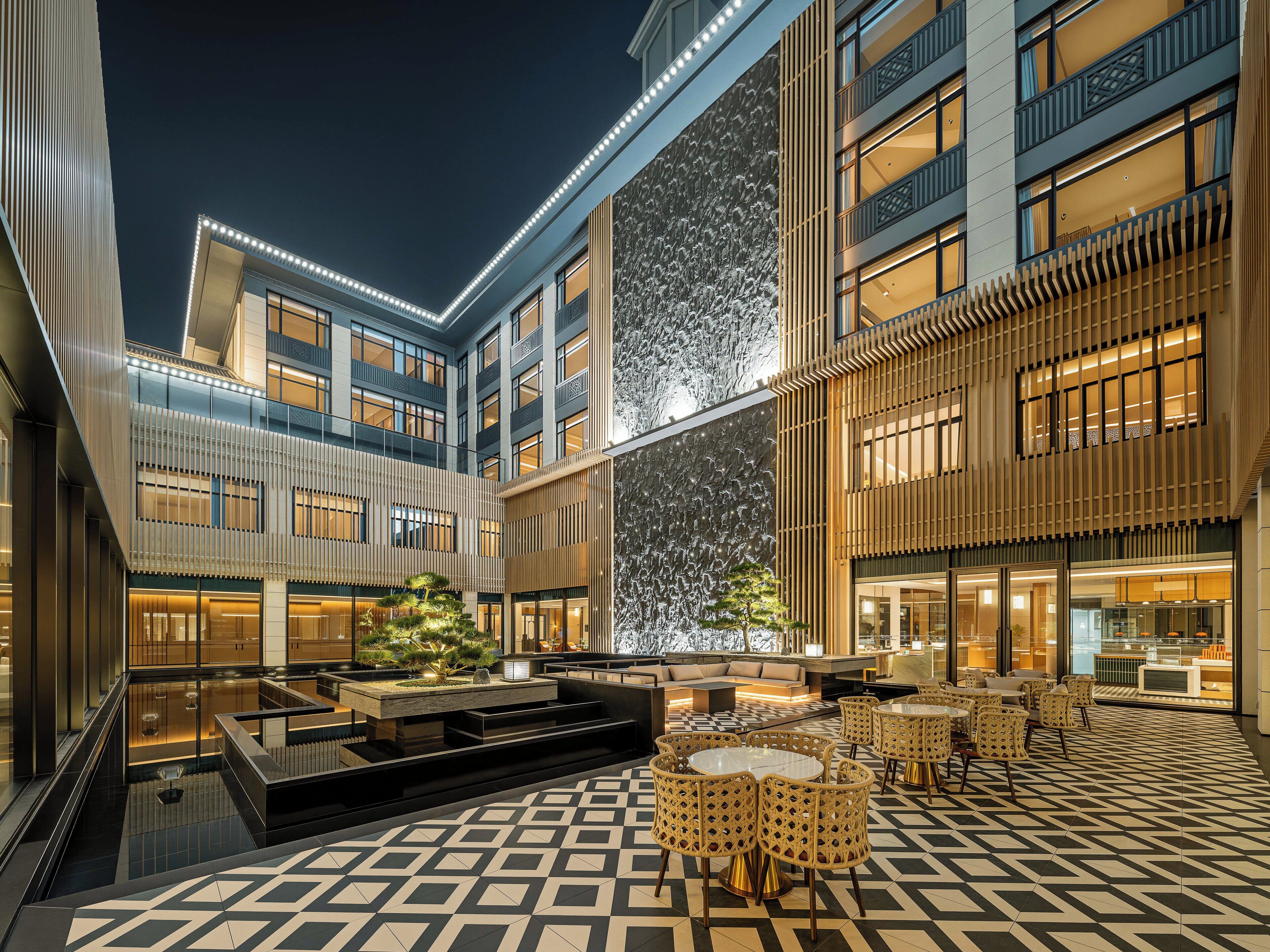 المنشأة من الخارج