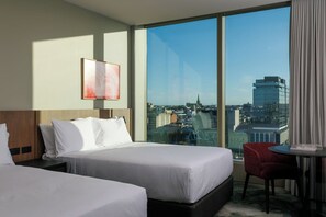 Standard Room, 2 Double Beds, City View | Minibar, in-room safe, desk, soundproofing - Crowne Plaza Geelong by IHG (Geelong)