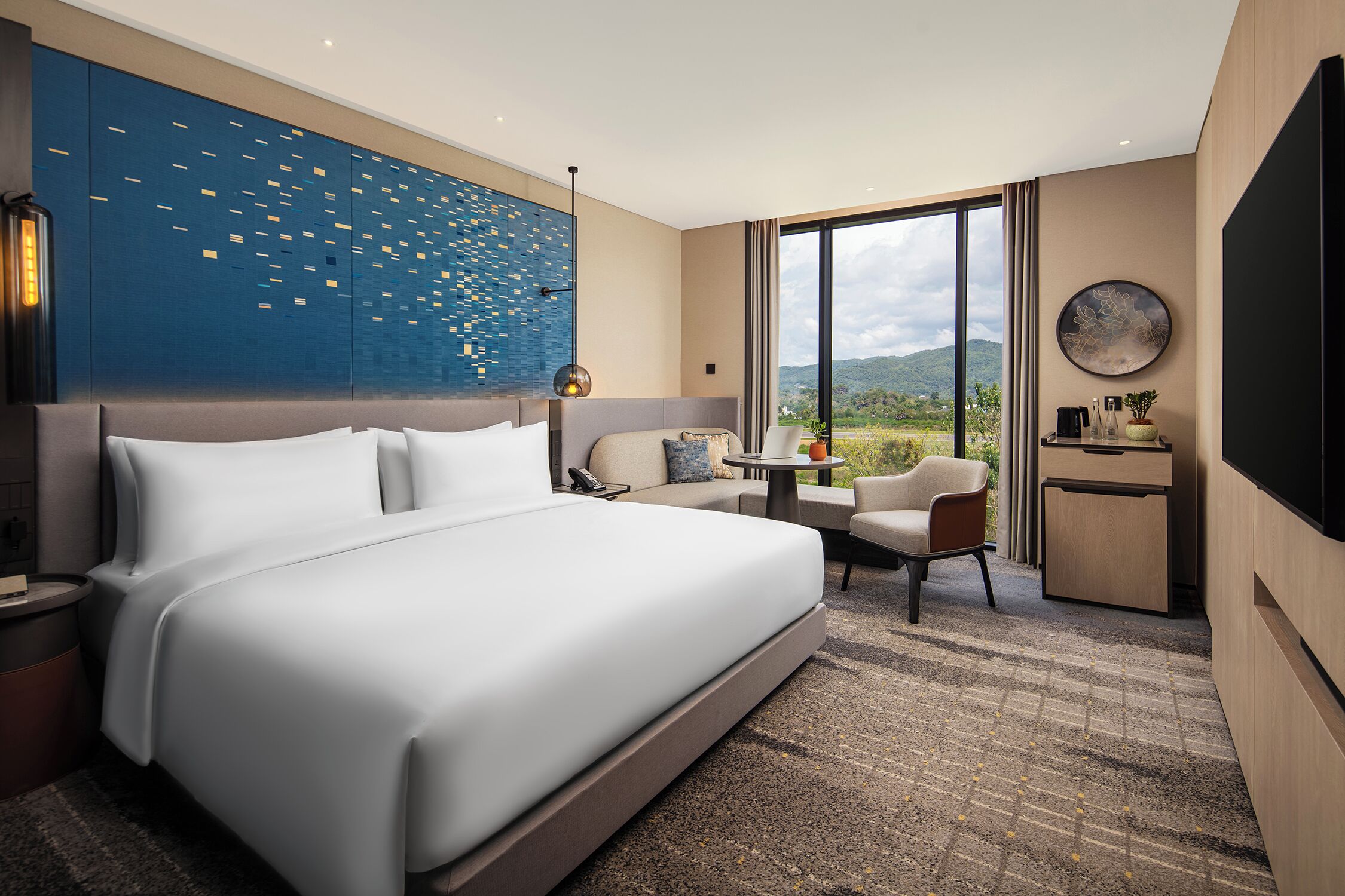 Rom – standard, 1 kingsize-seng | Sengetøy av topp kvalitet, minibar, safe på rommet og skrivebord