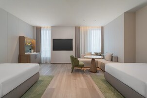 尊荣客房, 2 张双人床 (Kids Theme) | 高档床上用品、羽绒被、Select Comfort 床、迷你吧