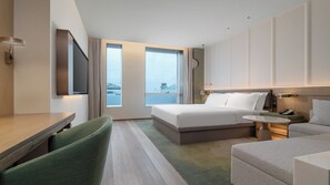 Phòng Tiêu chuẩn, 1 giường cỡ king | Bộ đồ giường cao cấp, chăn bông, nệm Select Comfort, minibar 
