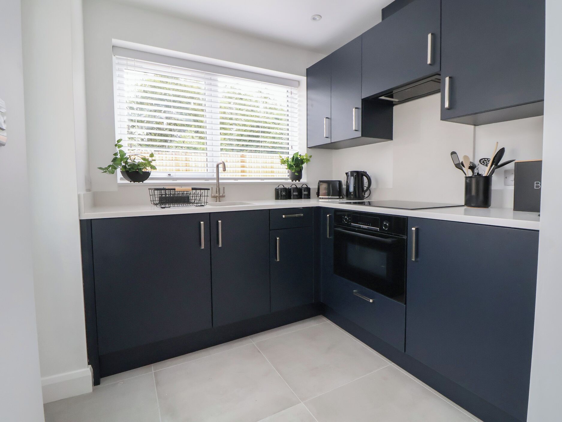 Cookware/dishes/utensils