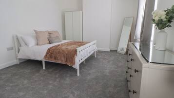 3 bedrooms, individually decorated, individually furnished