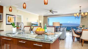 Condo (6 Bedrooms) | Cocina privada | Microondas, horno, lavavajillas y cafetera y tetera