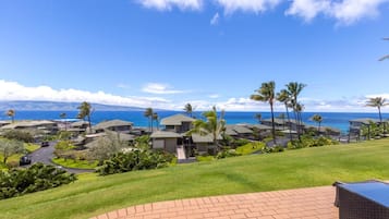 Condo (4 Bedrooms) | Front of property