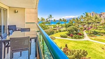 Condo (3 Bedrooms) | Terrace/patio