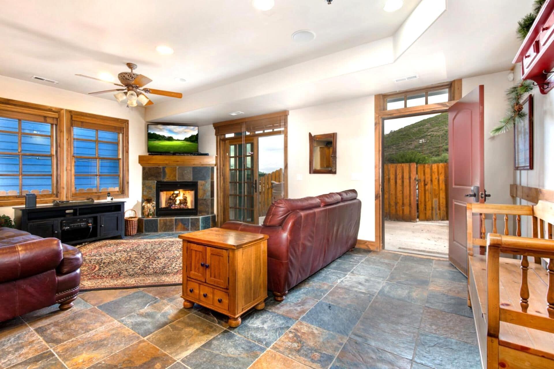 Townhouse (Multiple Bedrooms) | Inngang