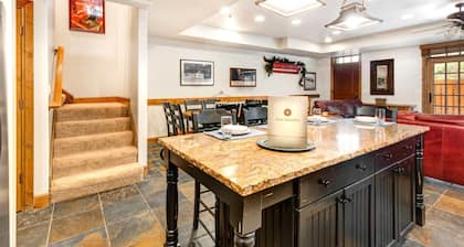 Park City KBM Resorts Walk To Main Street And To Park City Mountain, Hot Tub, On Free Citywide Bus Route 2 Units, 8 Bedrooms Ml-1341