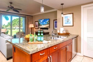 Microwave, oven, dishwasher, coffee/tea maker - Honua Kai 3 Free Rental Cars KBM Resorts Family Friendly 3 Units, 5 Bedrooms HK Ml-1622 (Kaanapali)