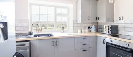 廚房用具/餐具/器皿