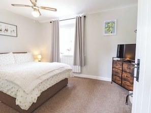 2 habitaciones, decoración personalizada y muebles diferentes
