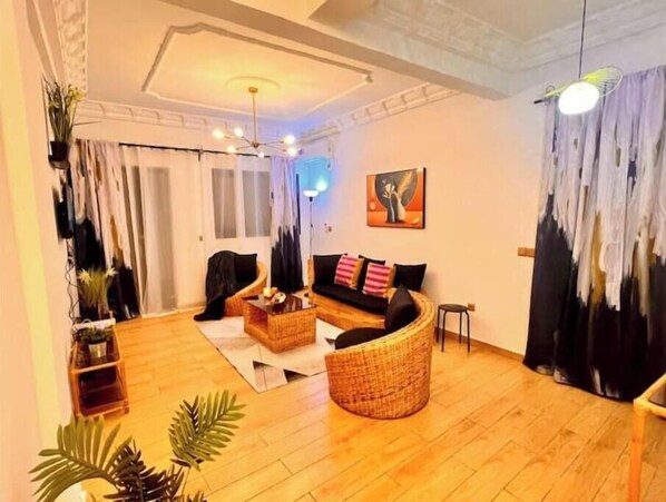 Living area - Residence Ethan Nji - Chic Space (Yaoundé)