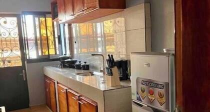 Residence Ethan Nji - Charming Oasis