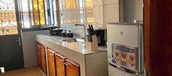 Residence Ethan Nji - Charming Oasis