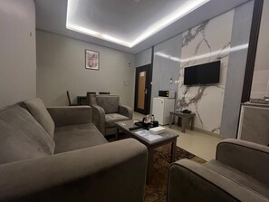 Basic Studio | Living area - Afaq Suite suli (Riyadh)