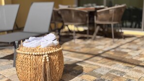 屋外ダイニングエリア