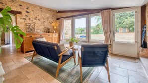 Interior - Charmante Maison avec piscine (Journiac)