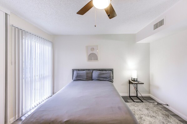 1 makuuhuone, silitysrauta/-lauta, Wi-Fi, vuodevaatteet