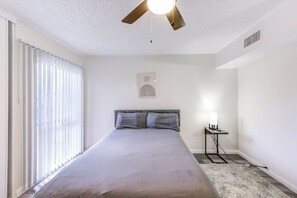 1 bedroom, iron/ironing board, WiFi, bed sheets
