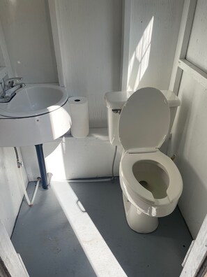 Håndklæder, Sæbe, Toiletpapir