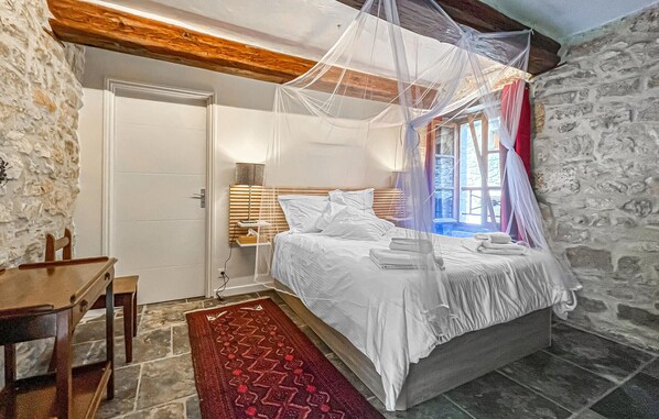 1 bedroom, free WiFi