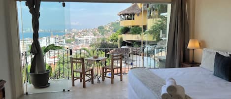13 bedrooms, WiFi
