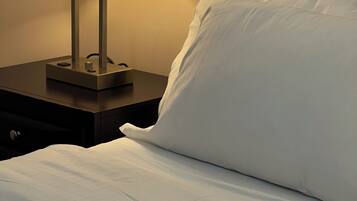 3 chambres, fer et planche à repasser, Wi-Fi, literie fournie