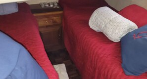 2 bedrooms, WiFi, bed sheets