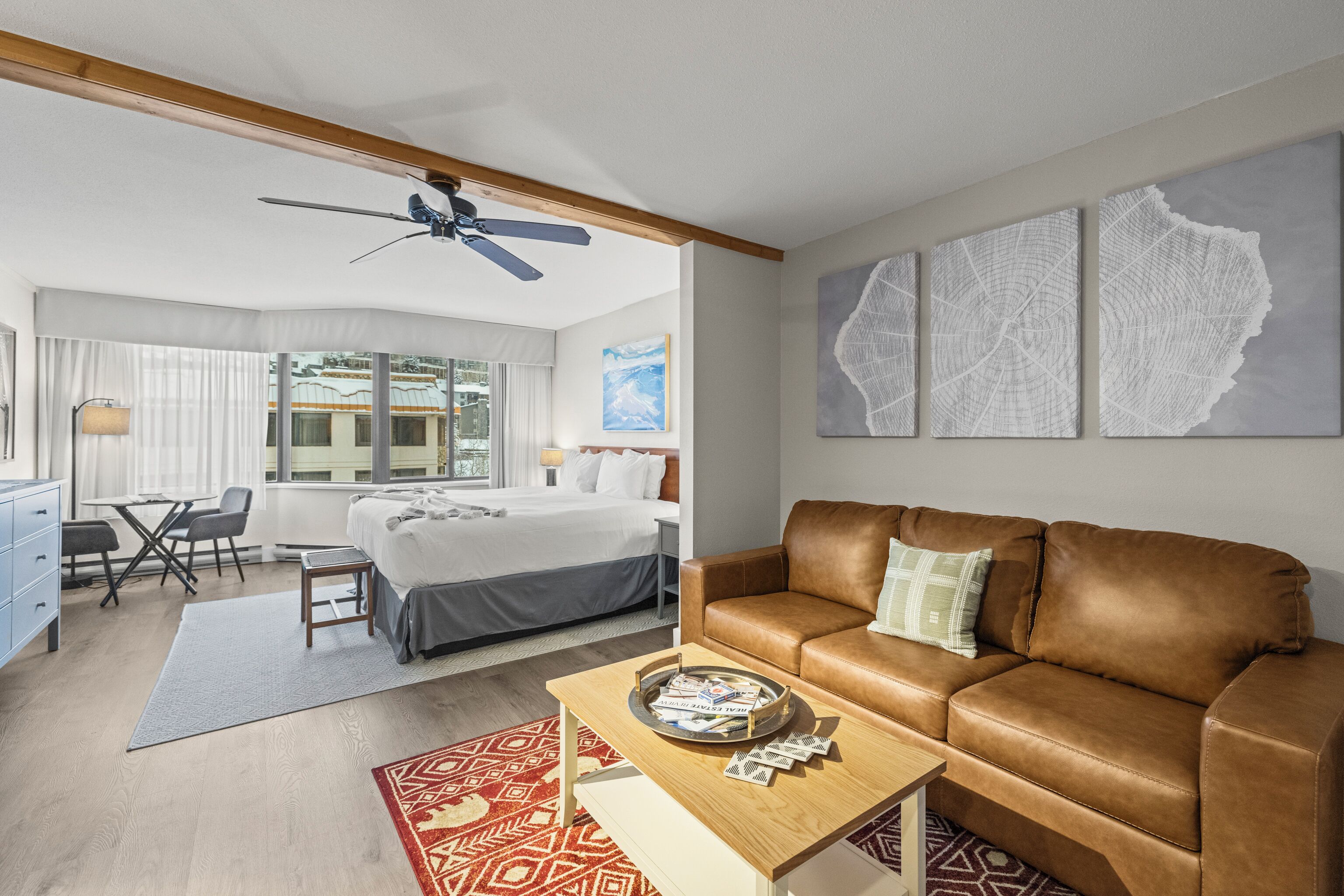 Design Studio No Resort Fee | Down duvets, iron/ironing board, free WiFi, bed sheets