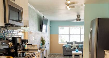 Walk to beach Cottage