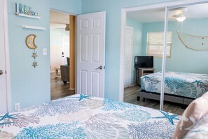 2 bedrooms, desk, iron/ironing board, free WiFi