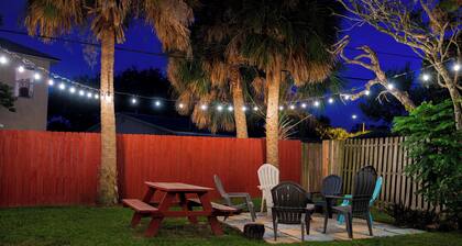 Walk to beach Cottage