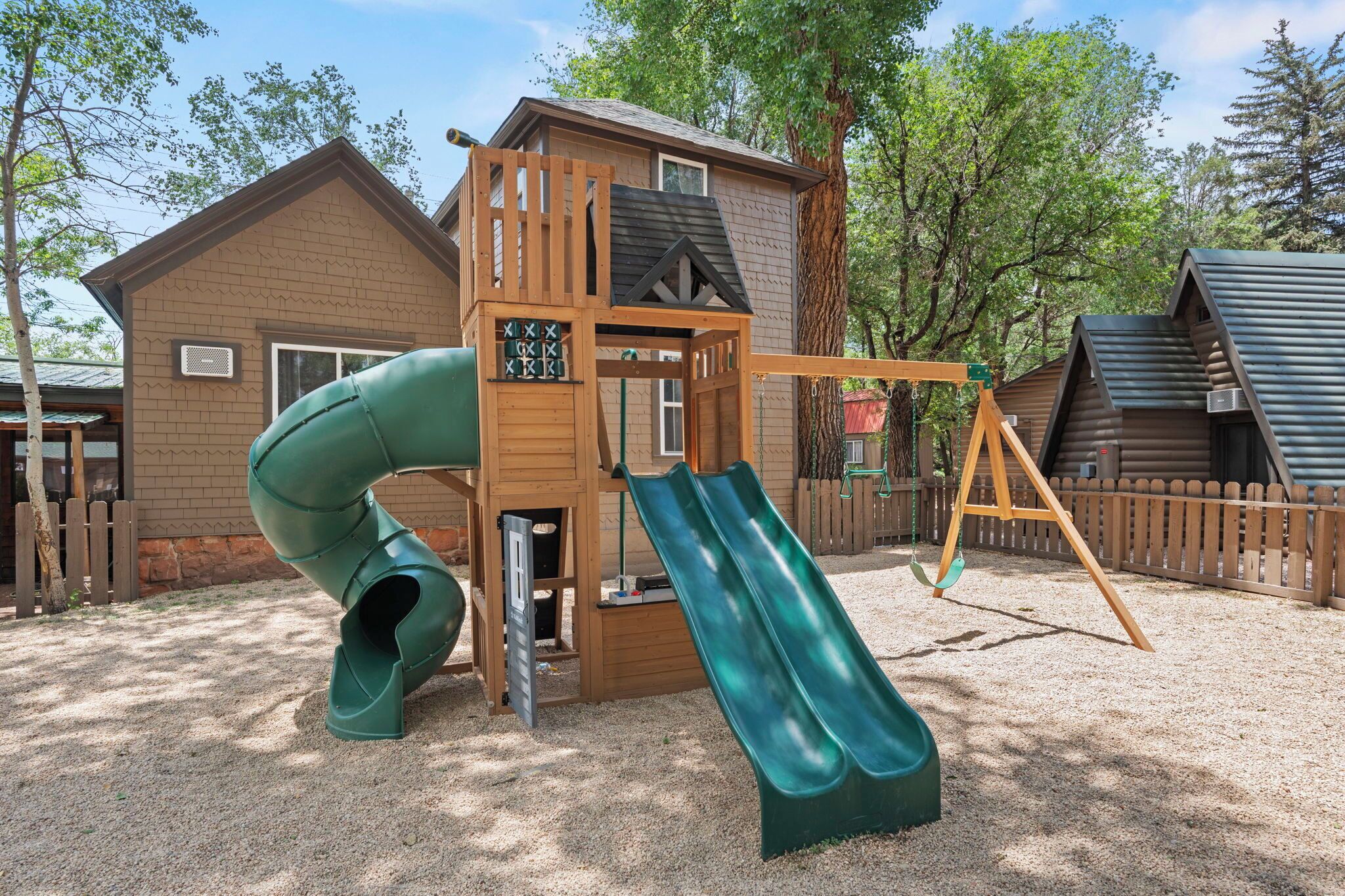 Außen-Kinderspielplatz