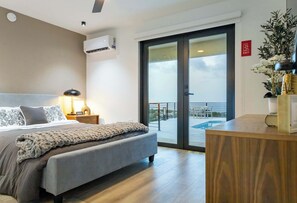 6 bedrooms, iron/ironing board, WiFi, bed sheets