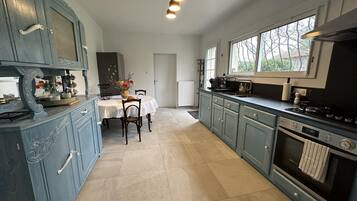 Micro-ondas, lava-louças