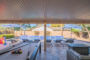 Outdoor dining - Heated Pool + Air Hockey & Arcades, 4BR Near Old Town Scottsdale (Scottsdale)