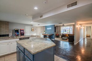 Interior - Heated Pool + Air Hockey & Arcades, 4BR Near Old Town Scottsdale (Scottsdale)