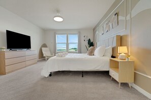 5 bedrooms, iron/ironing board, free WiFi