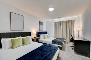 5 Schlafzimmer, Bügeleisen/Bügelbrett, Reisekinderbett, kostenloses WLAN