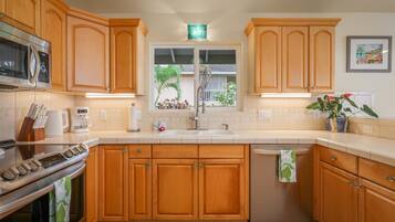 Micro-ondes, four, plaque de cuisson, lave-vaisselle