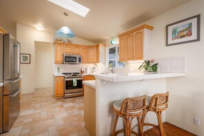 Micro-ondes, four, plaque de cuisson, lave-vaisselle