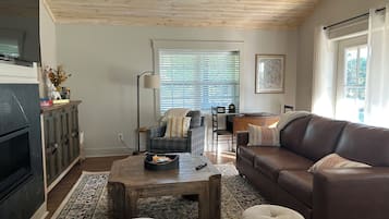 Télévision, cheminée