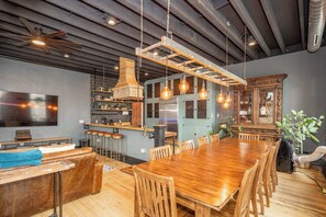 House, Multiple Beds, Kitchen, City View (The Brick Dachshund) | Dining