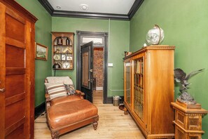 House, Multiple Beds, Kitchen, City View (The Brick Dachshund) | Interior