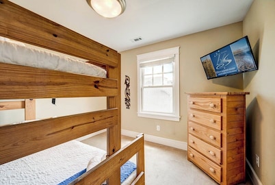 Magnolia Cay | Oceanfront | Private Pool, Hot Tub, and Dog Friendly