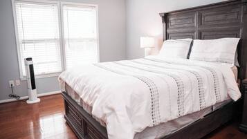 3 bedrooms, iron/ironing board, free WiFi, bed sheets